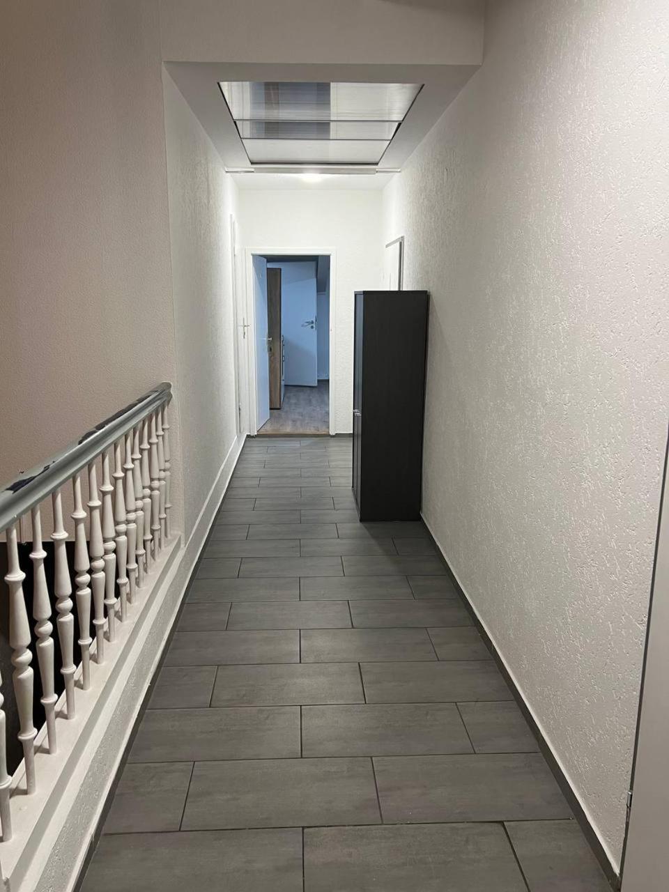 Messe Und Monteurzimmer Sehnde Bagian luar foto
